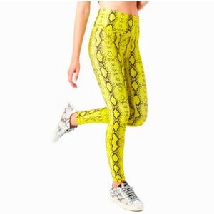 Terez Size XL yellow snakeskin duo knit athletic leggings NWOT Made in NYC